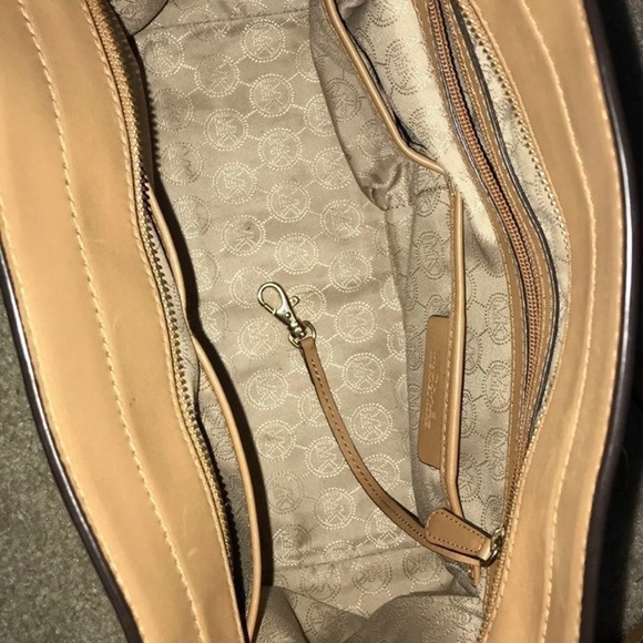 Michael Kors Hamilton Traveler - Picture 3 of 8